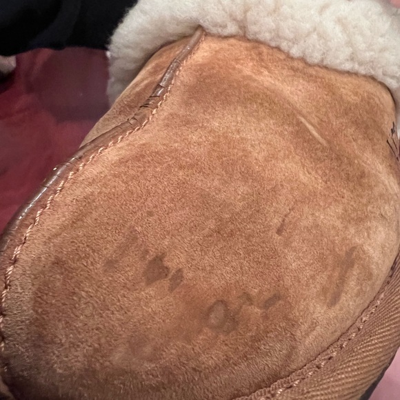 Ugg women’s chestnut Scuffette II slip ons - Picture 4 of 4